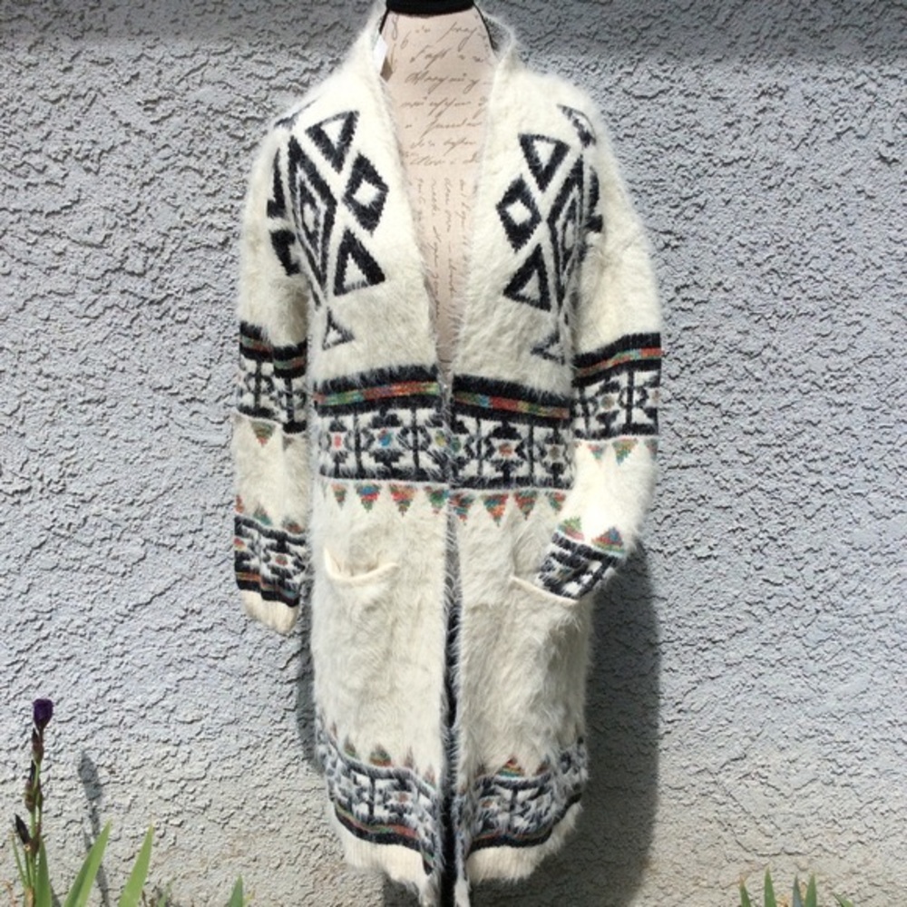 MyMichelle Aztec Soft Fuzzy Duster